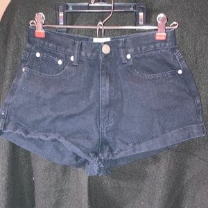 Princess Polly women’s black jean shorts size 6